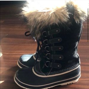 Sorel Joan of Arctic